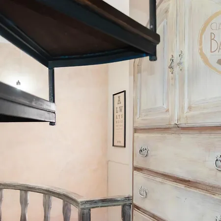 Classic Waves Albergue