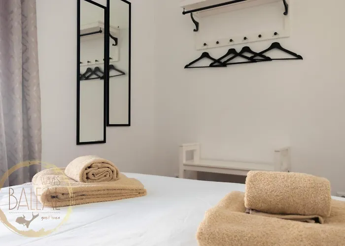 אכסניה Classic Waves בליאל